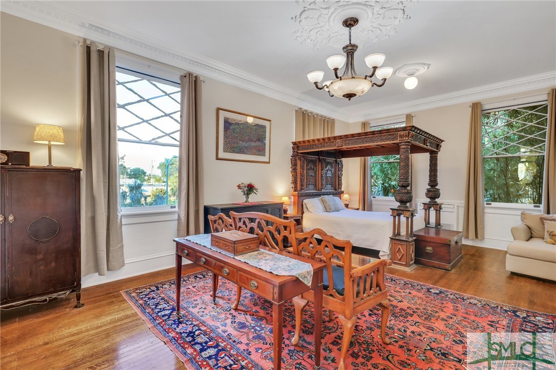 101 E 34th Street