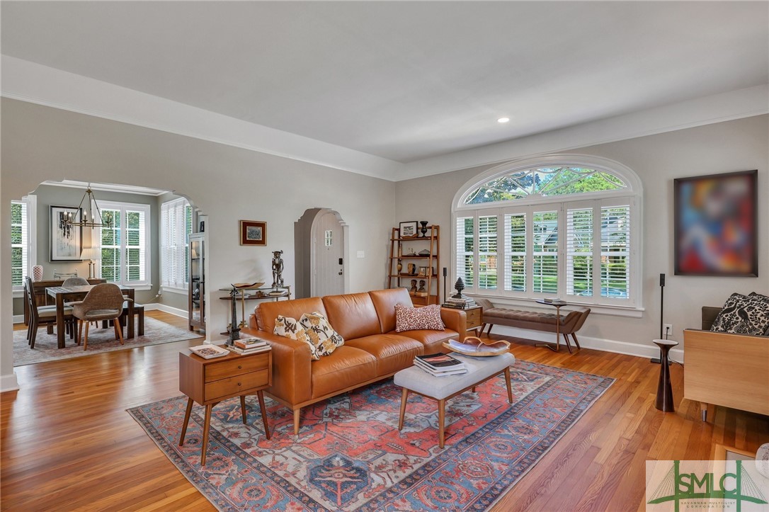 637 E 55th Street