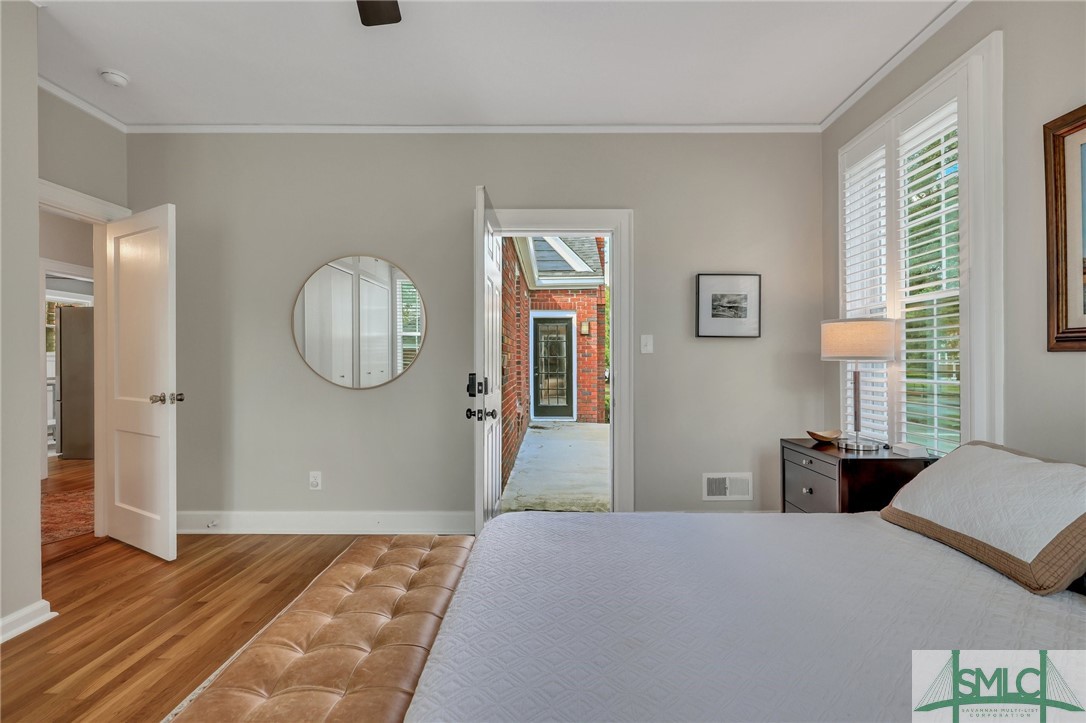 637 E 55th Street