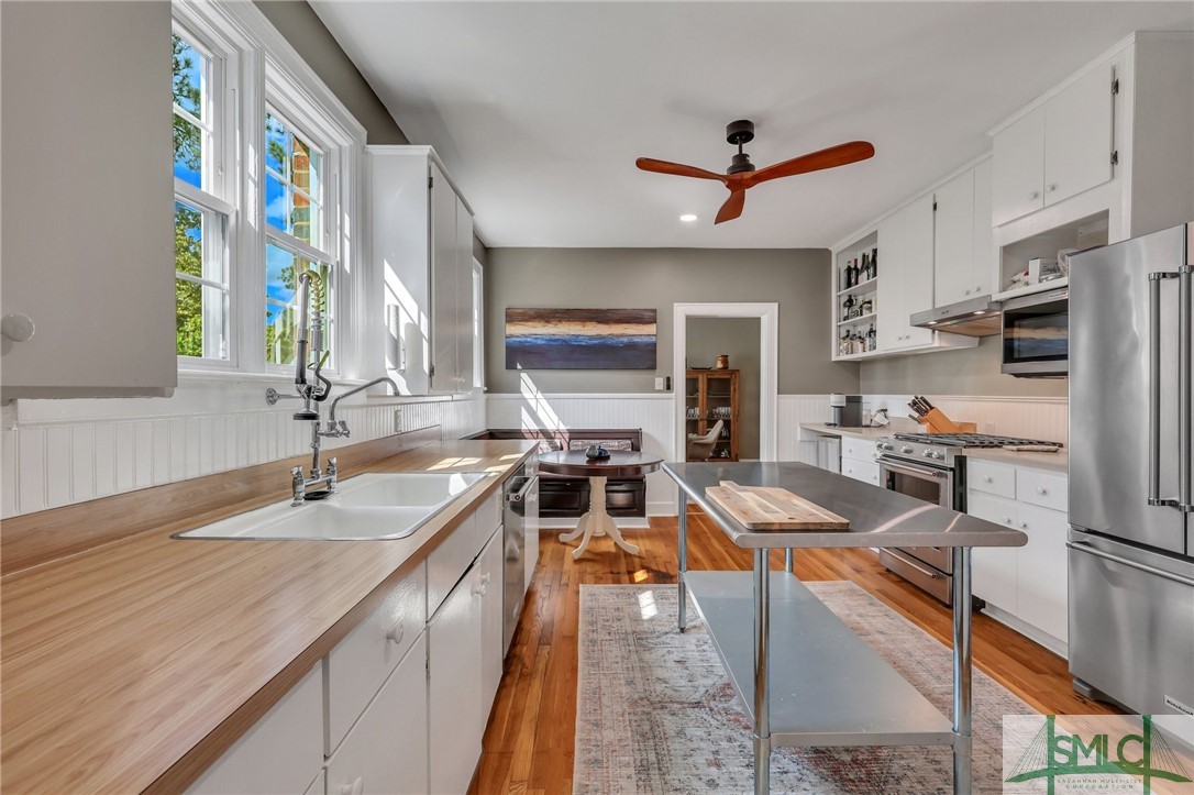 637 E 55th Street