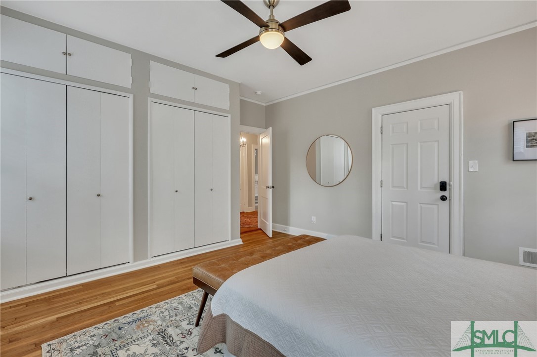 637 E 55th Street
