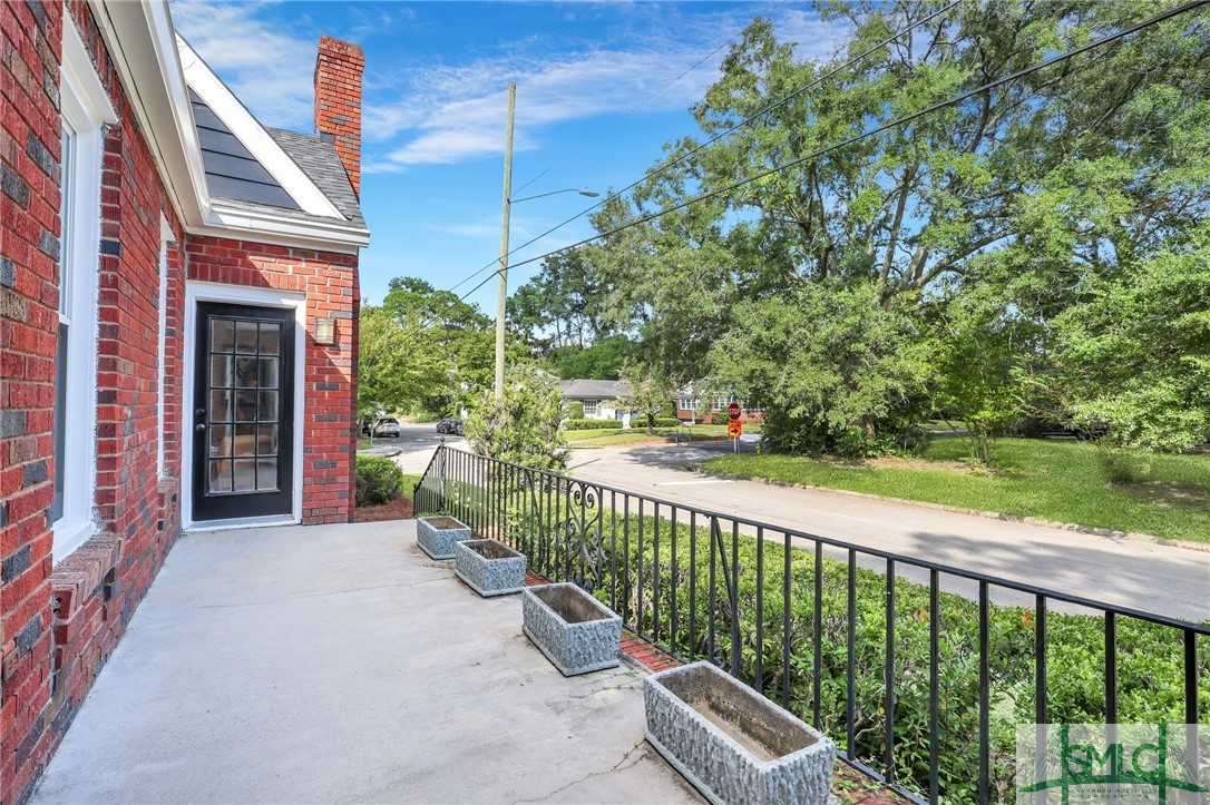 637 E 55th Street