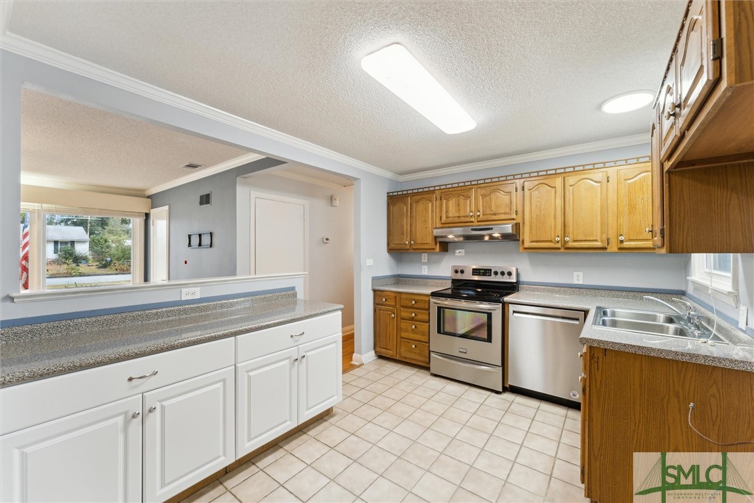 1827 Cokesbury Drive