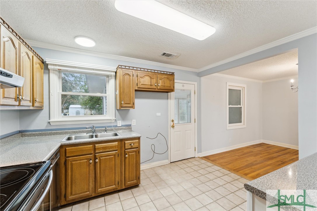 1827 Cokesbury Drive