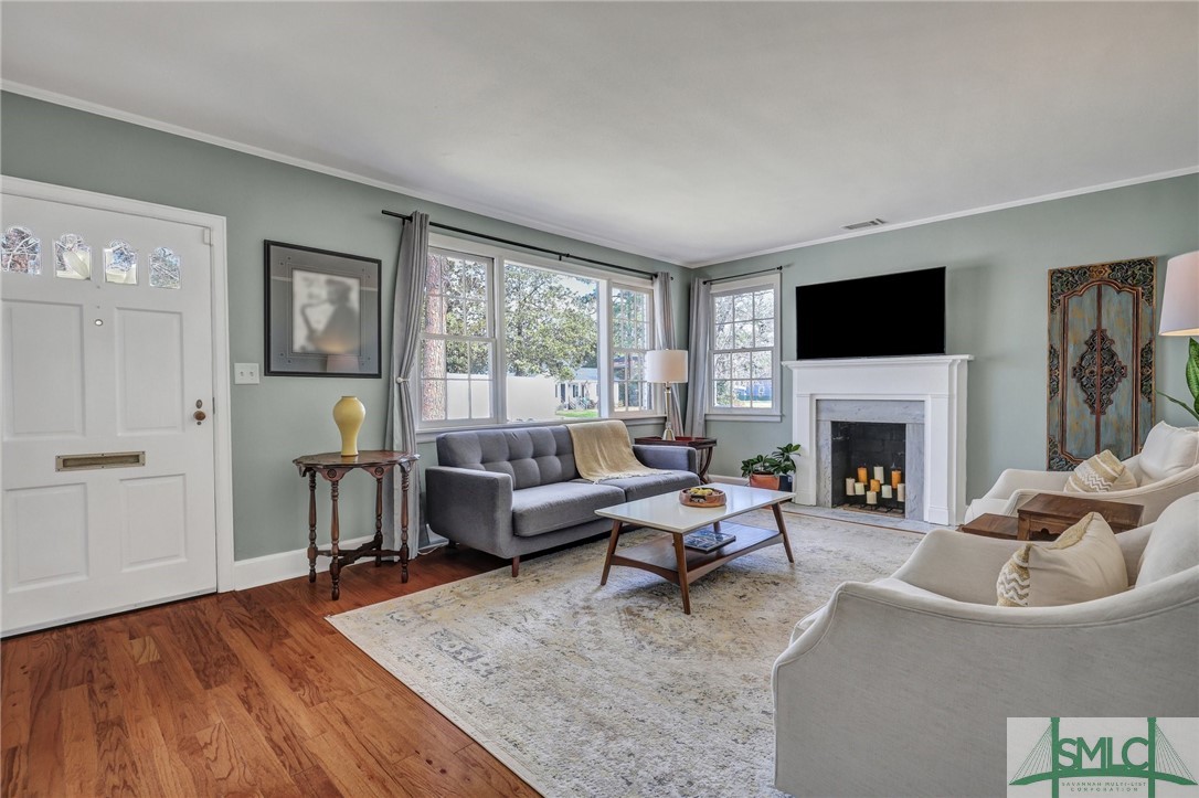 217 E 60th Street