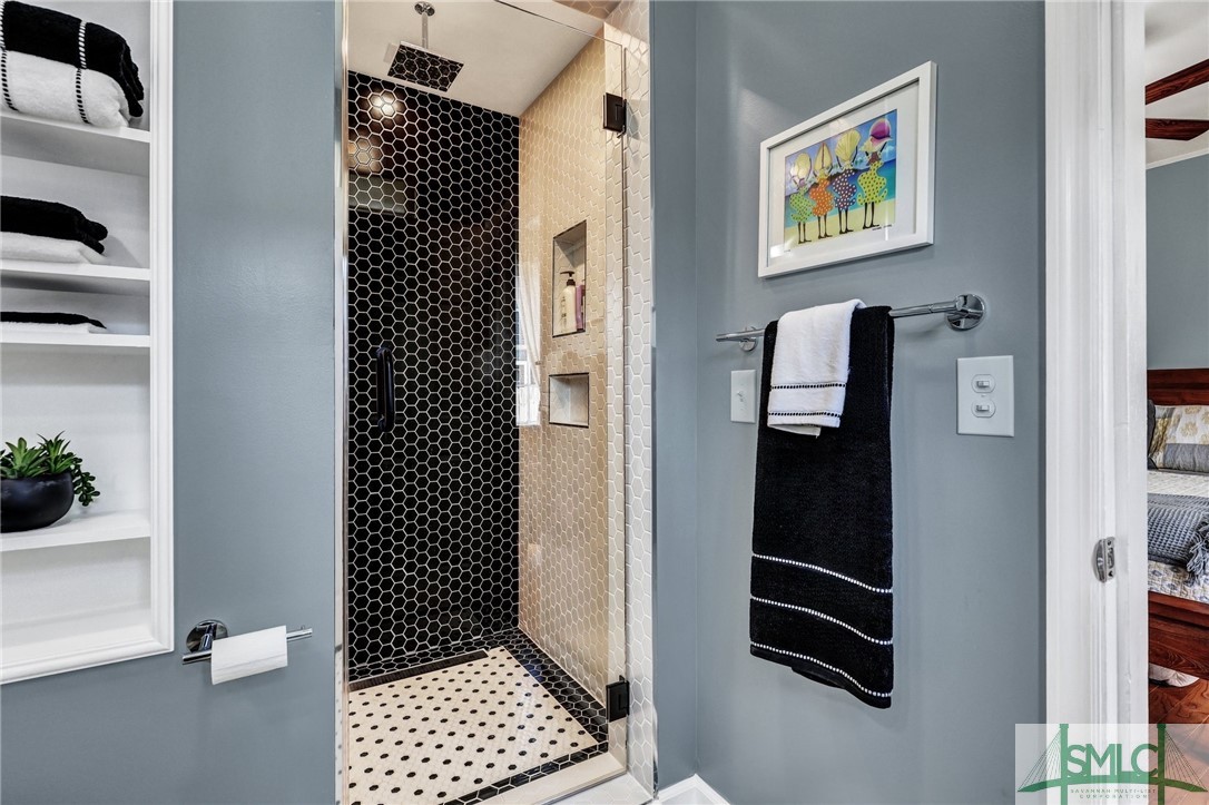 217 E 60th Street