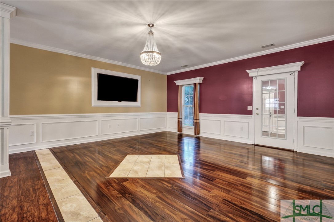 2413 Dolphin Drive