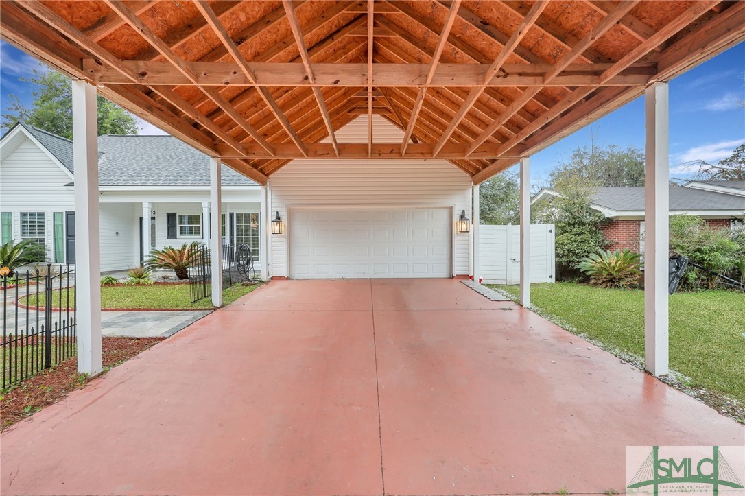 2413 Dolphin Drive