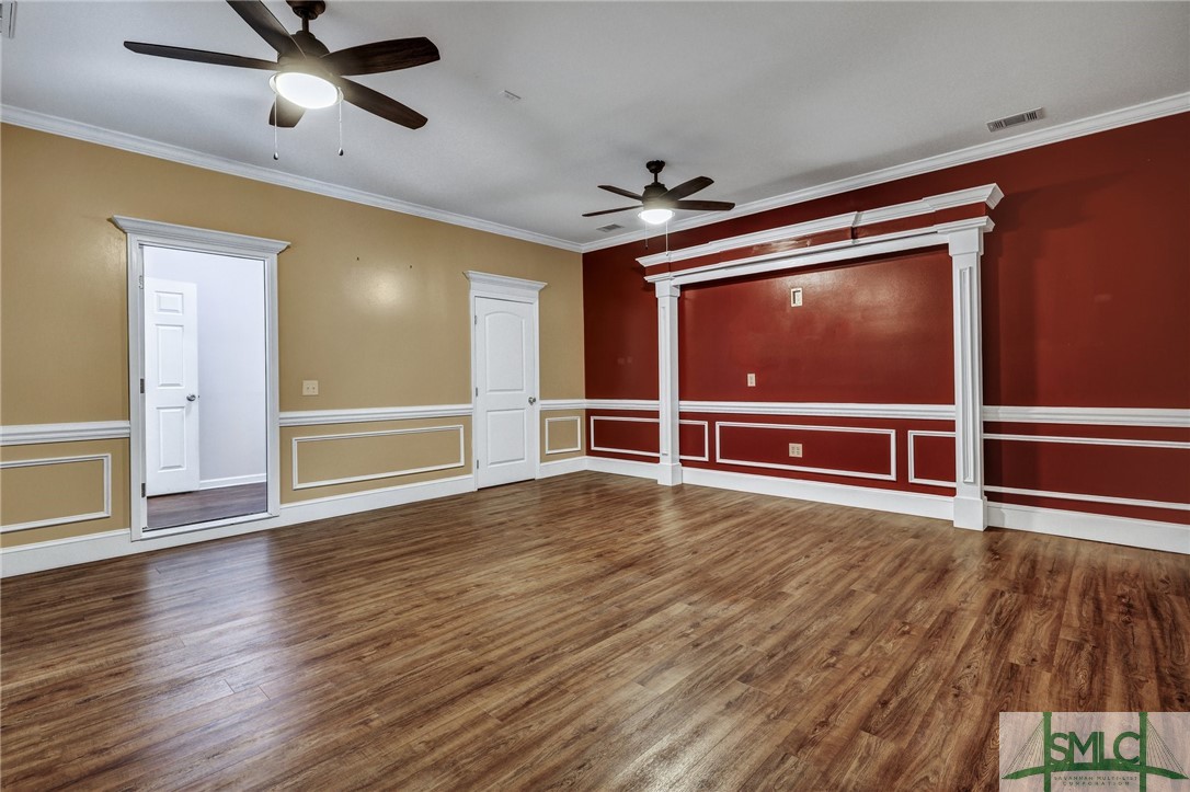 2413 Dolphin Drive