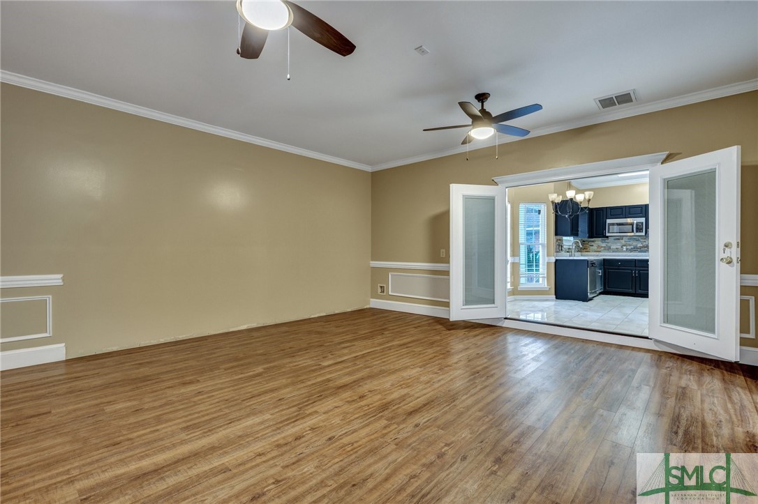 2413 Dolphin Drive