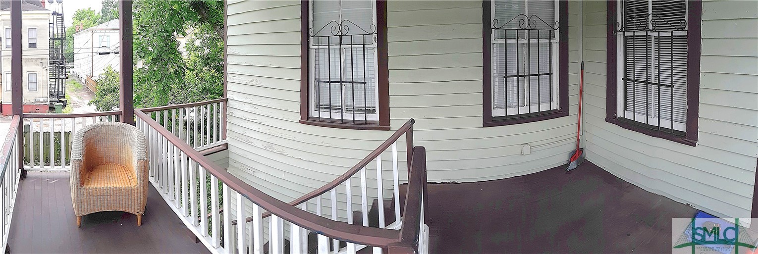 319 E Waldburg Street