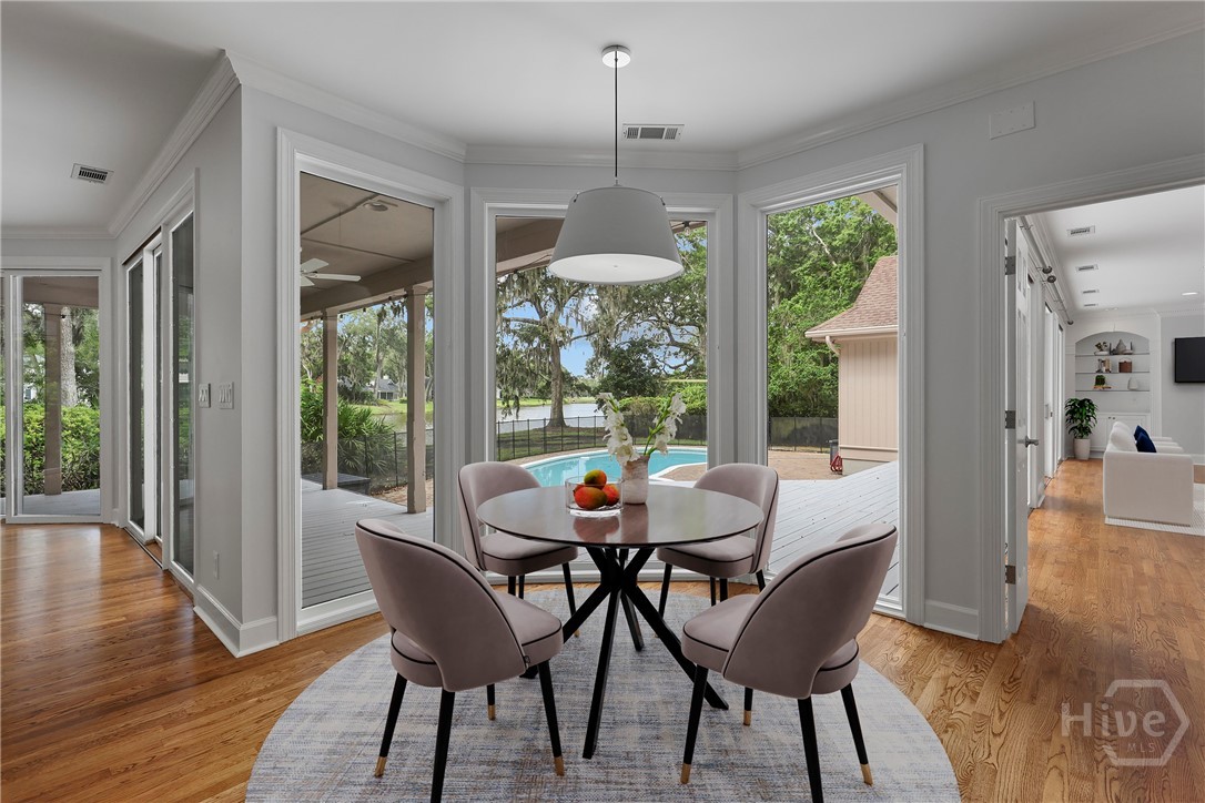 8 Boars Nest Lane