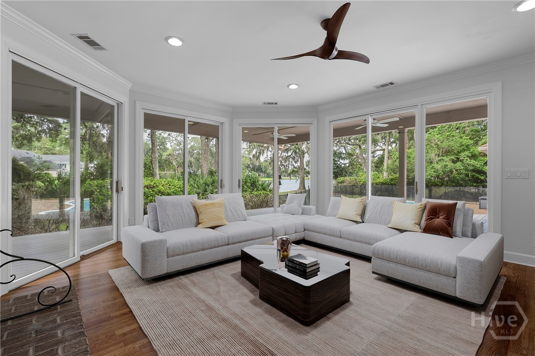 8 Boars Nest Lane
