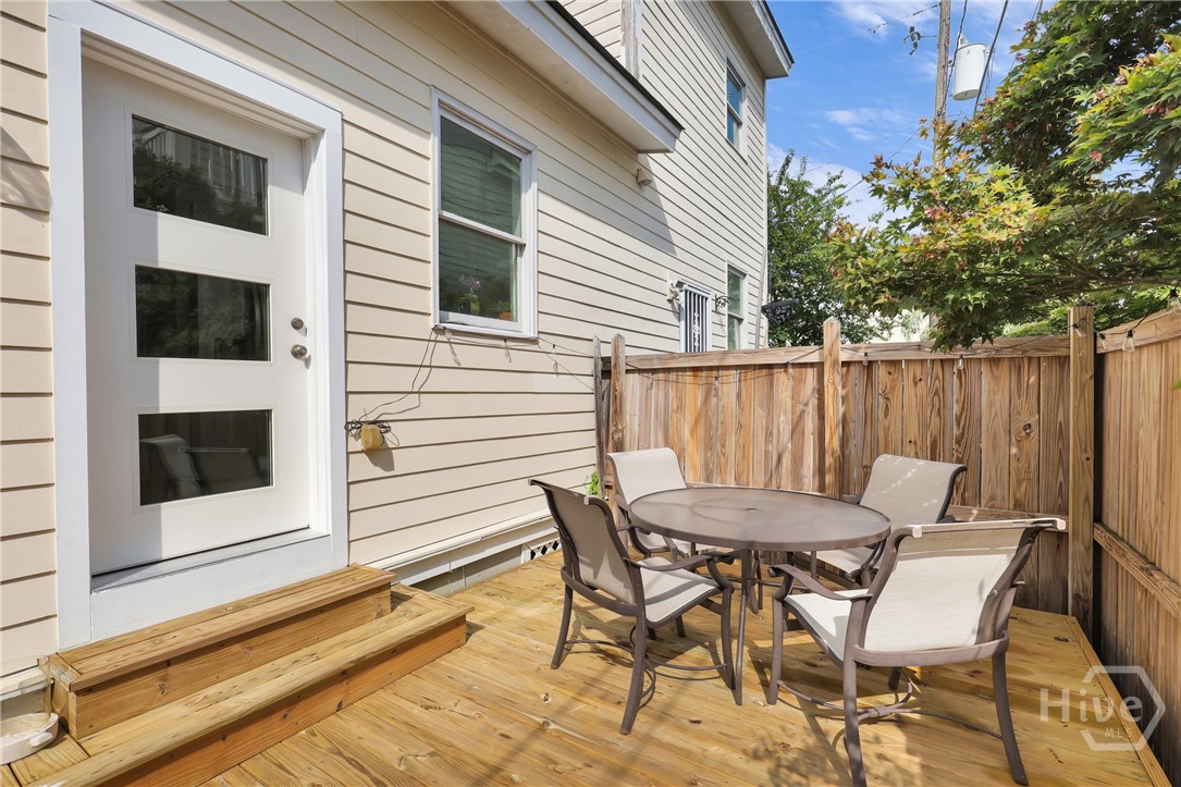 221 E 32nd Street