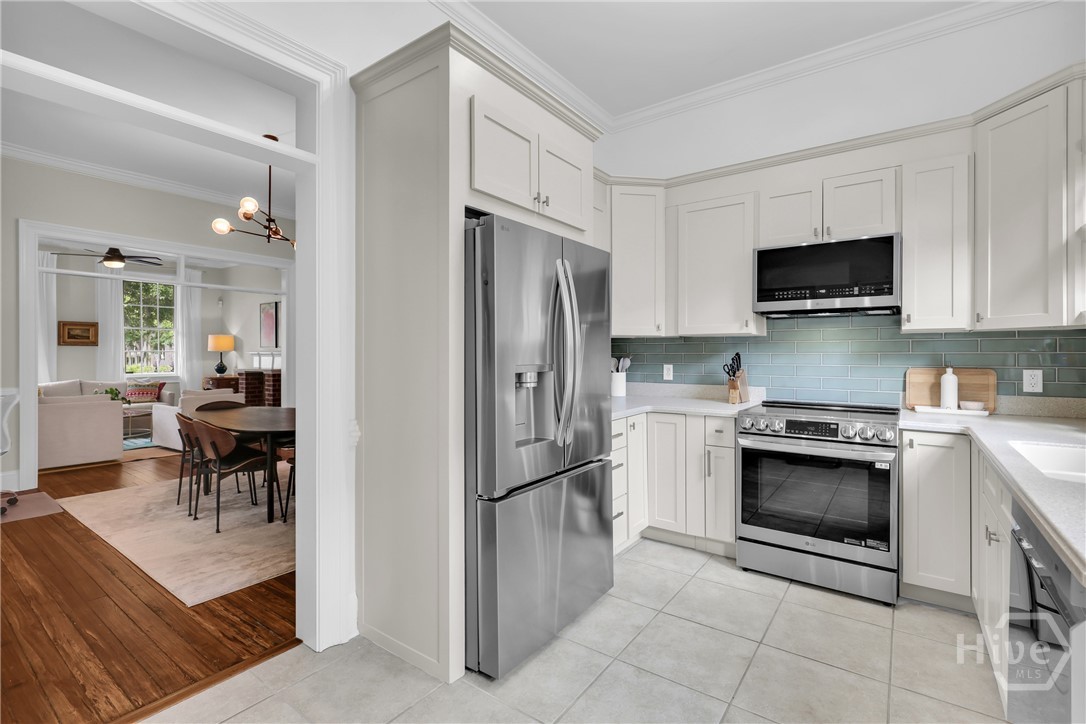 221 E 32nd Street