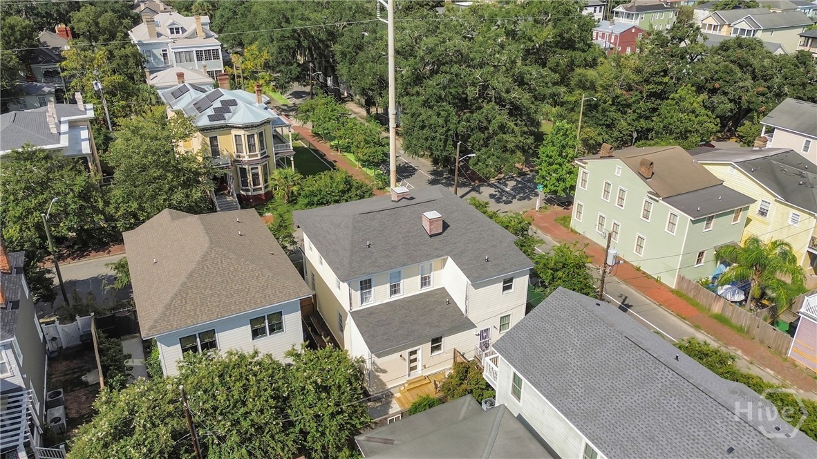 221 E 32nd Street