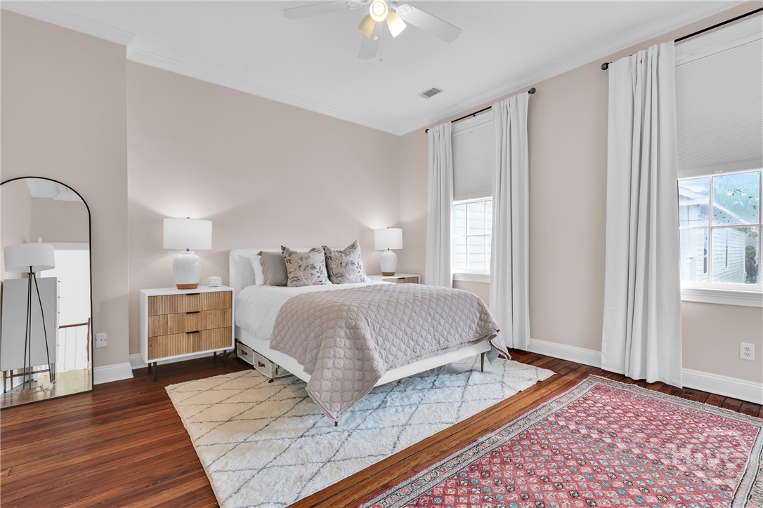 221 E 32nd Street