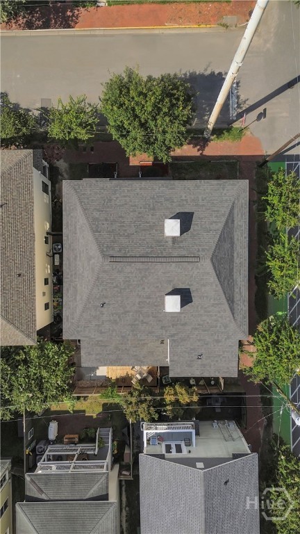 221 E 32nd Street