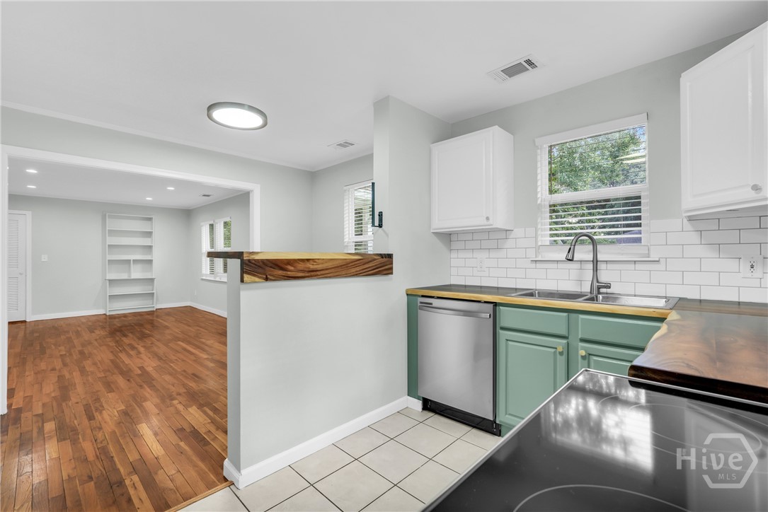 306 E 66th Street