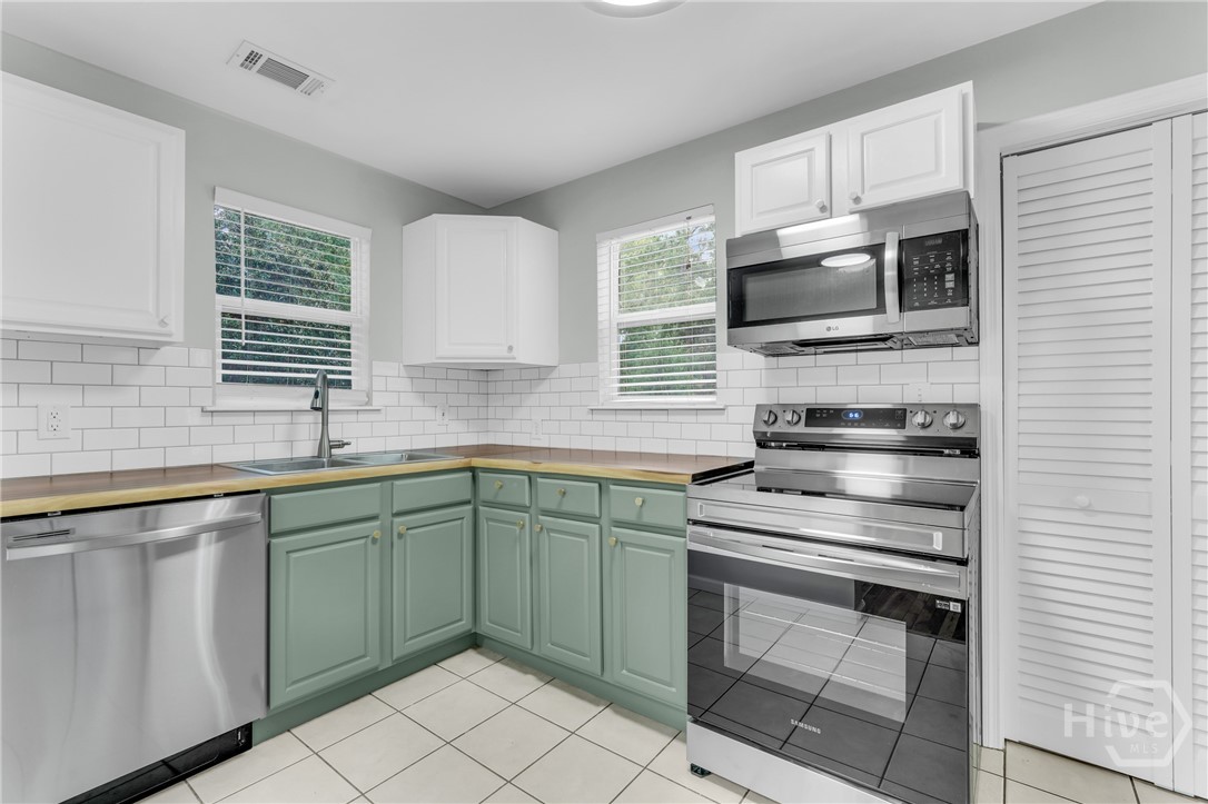 306 E 66th Street