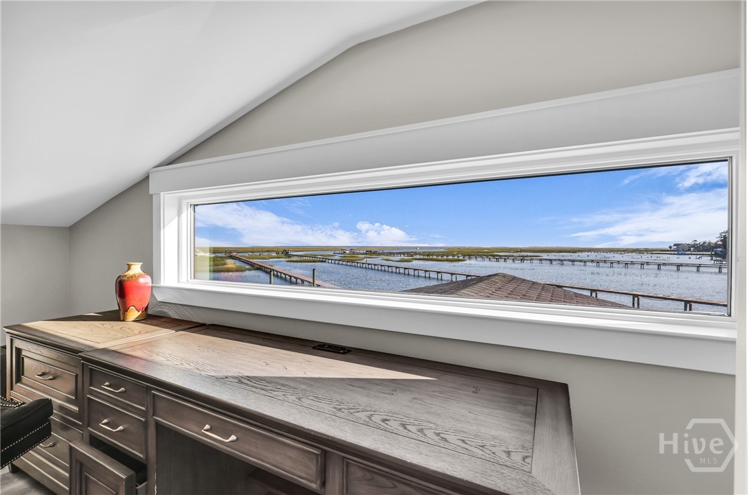 1912 & 1912A Stone Street