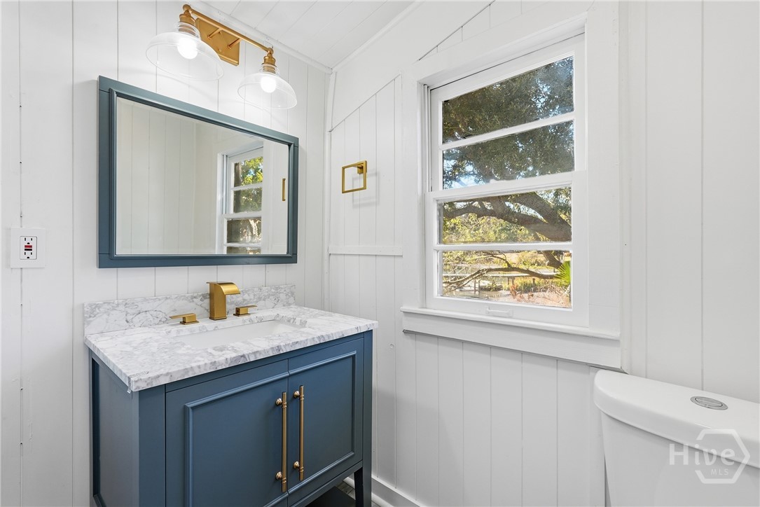 1912 & 1912A Stone Street