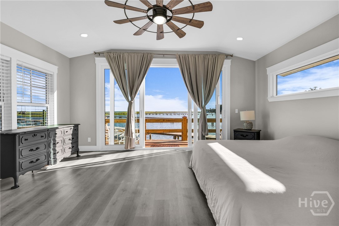 1912 & 1912A Stone Street