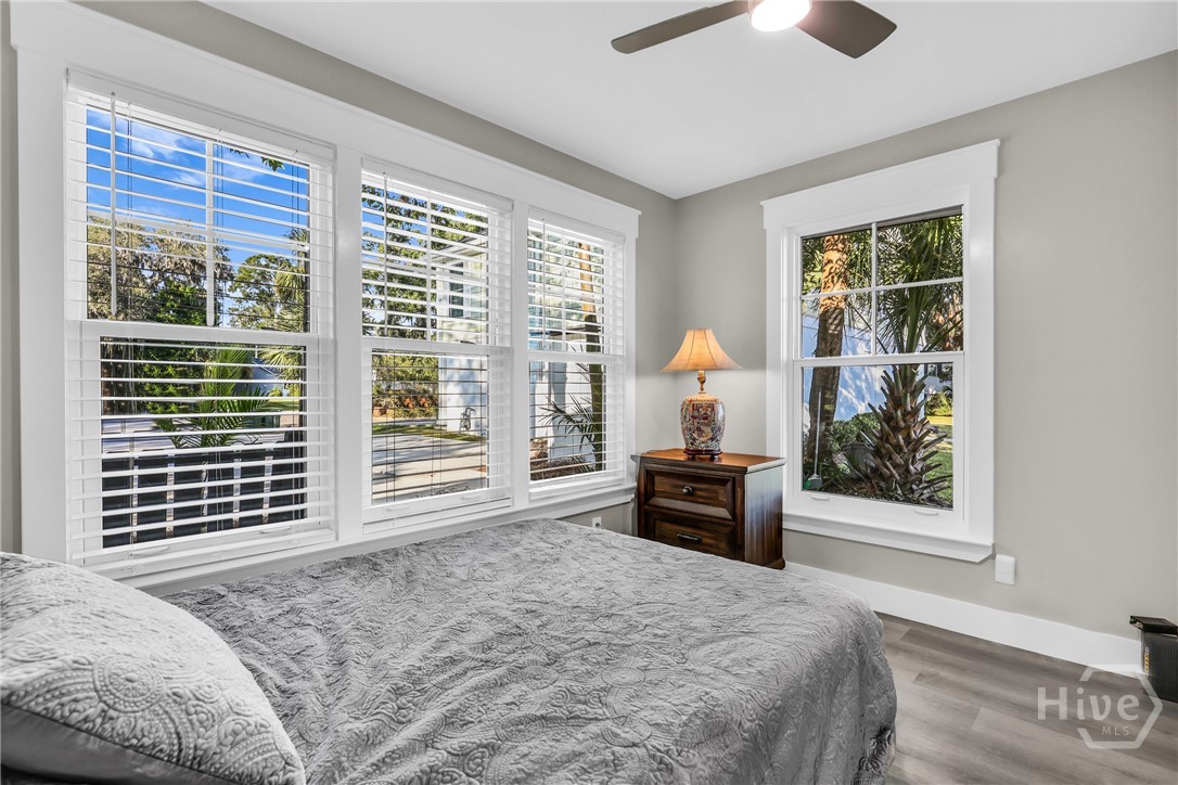 1912 & 1912A Stone Street