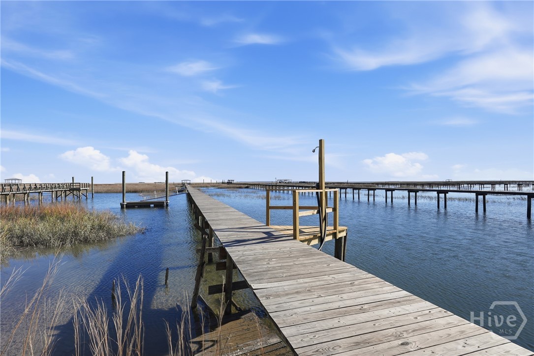 1912 & 1912A Stone Street