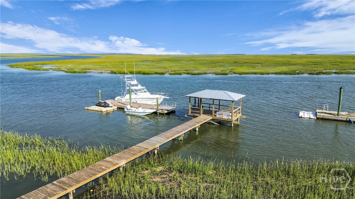 1912 & 1912A Stone Street