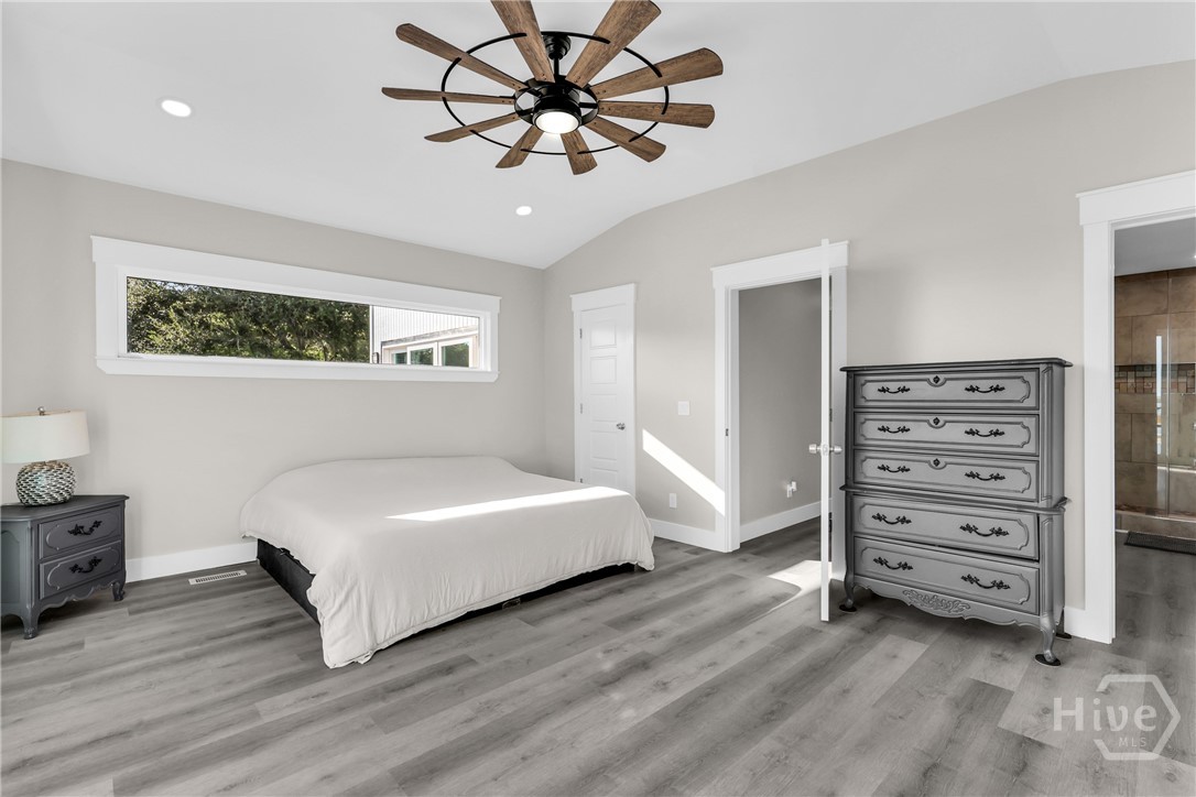 1912 & 1912A Stone Street