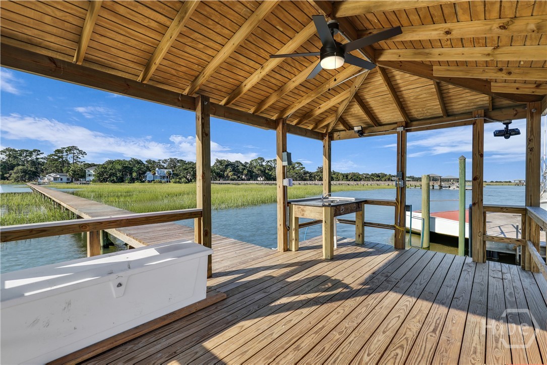 1912 & 1912A Stone Street