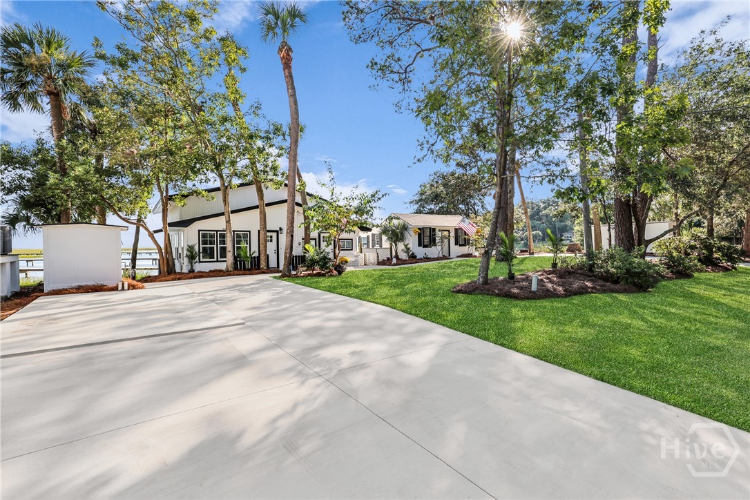 1912 & 1912A Stone Street