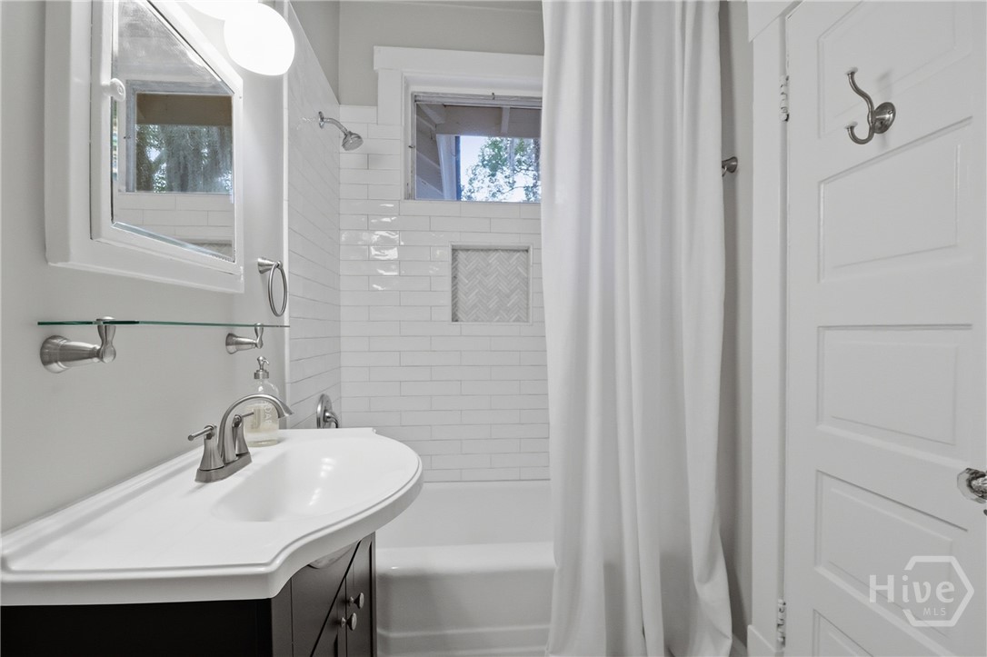 225 E 51st Street