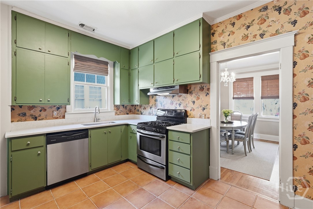 225 E 51st Street