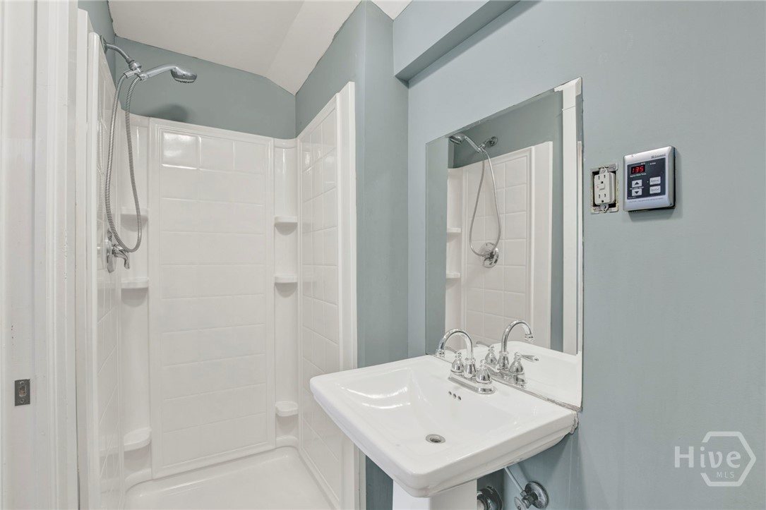 12 Fallowfield Drive