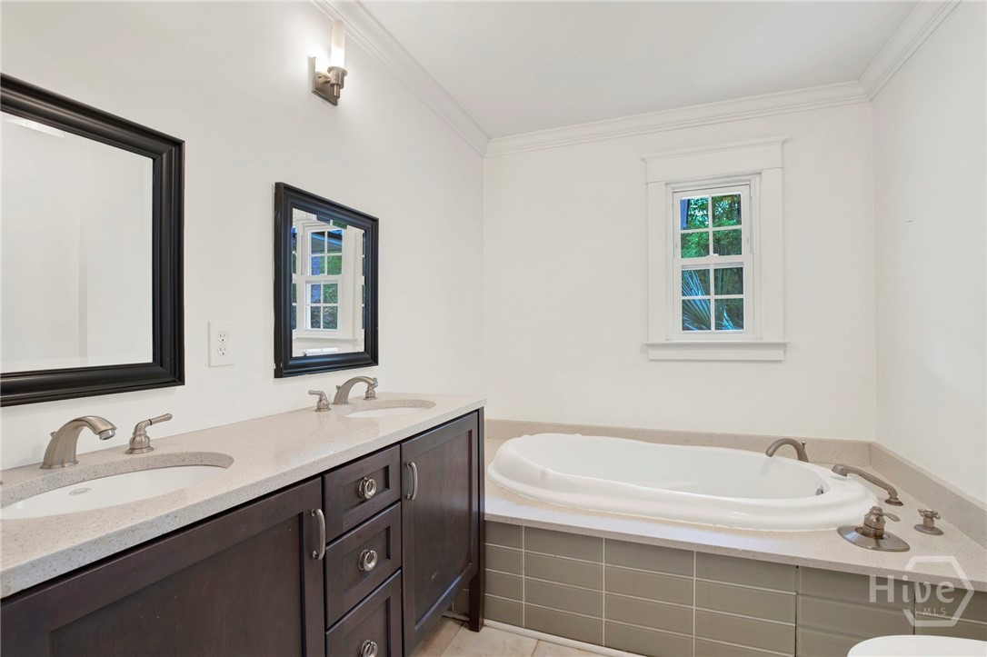 12 Fallowfield Drive