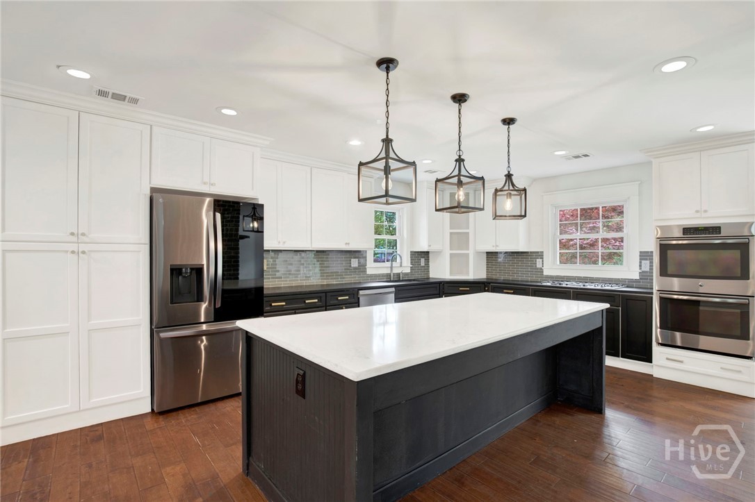 12 Fallowfield Drive