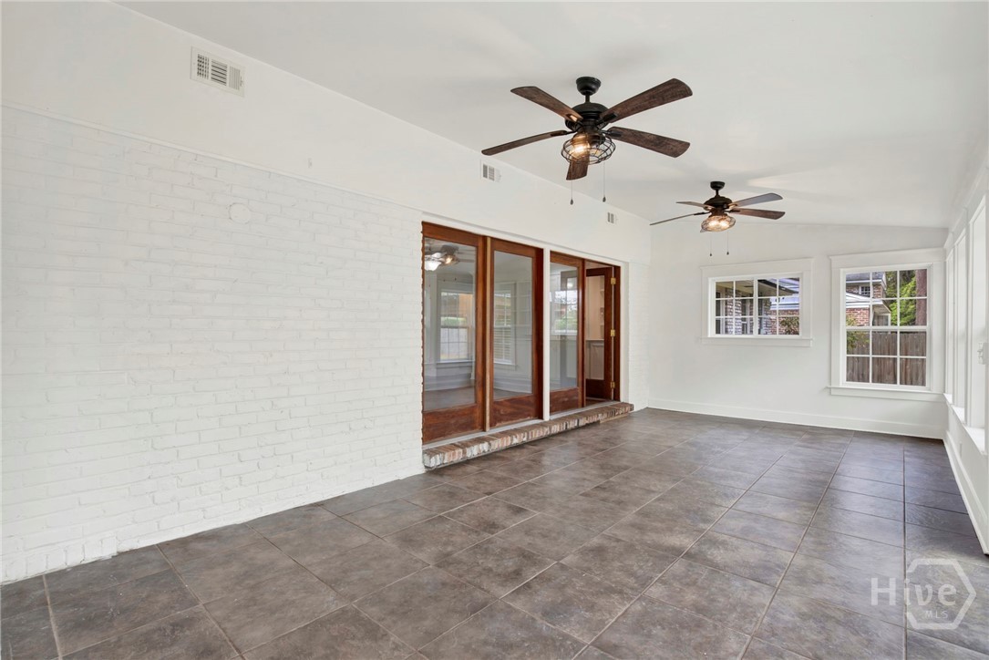 12 Fallowfield Drive