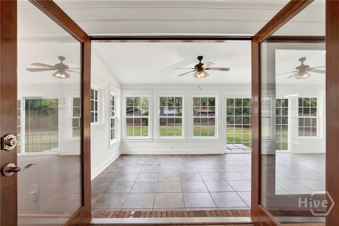 12 Fallowfield Drive