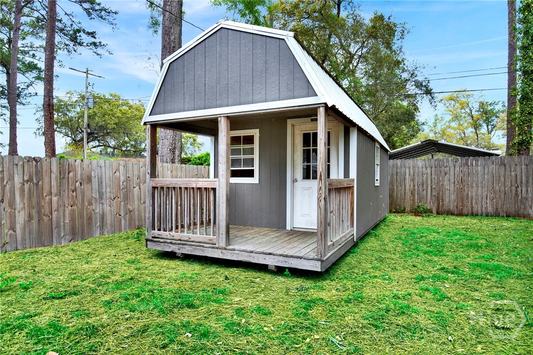 12 Fallowfield Drive