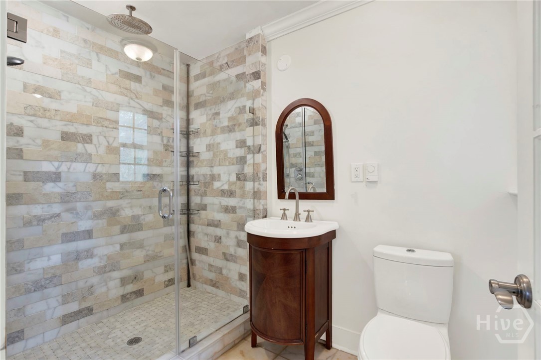 12 Fallowfield Drive