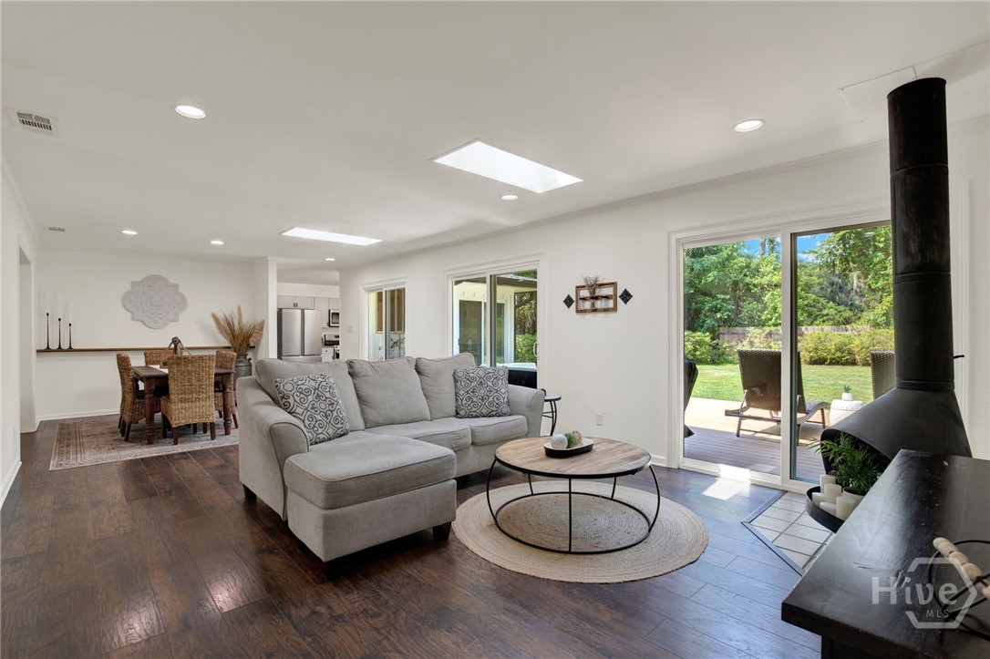 707 White Bluff Avenue