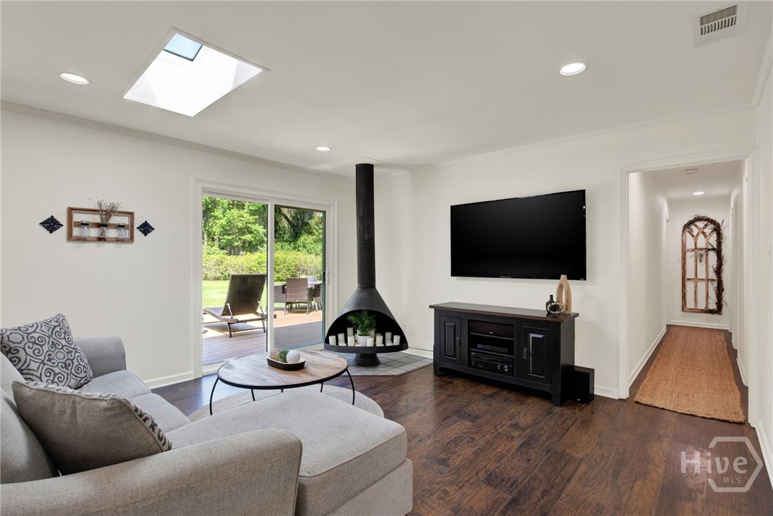 707 White Bluff Avenue