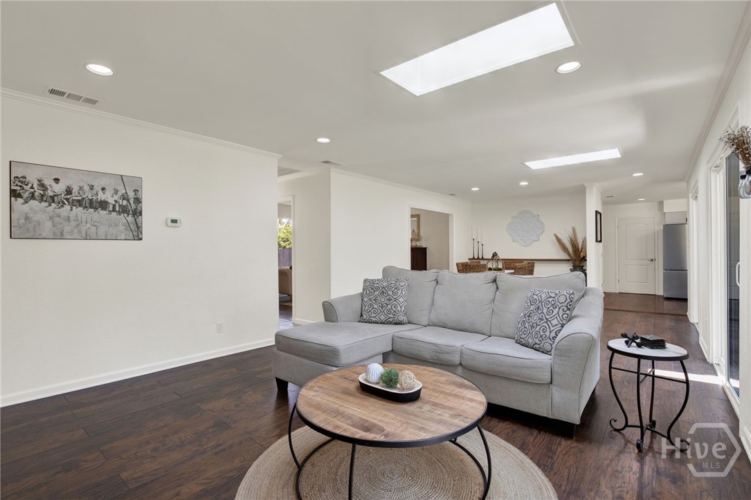 707 White Bluff Avenue