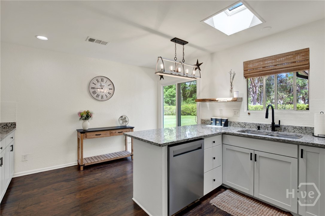 707 White Bluff Avenue