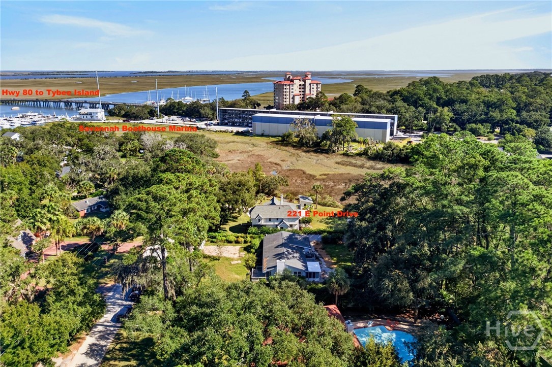 221 E Point Drive