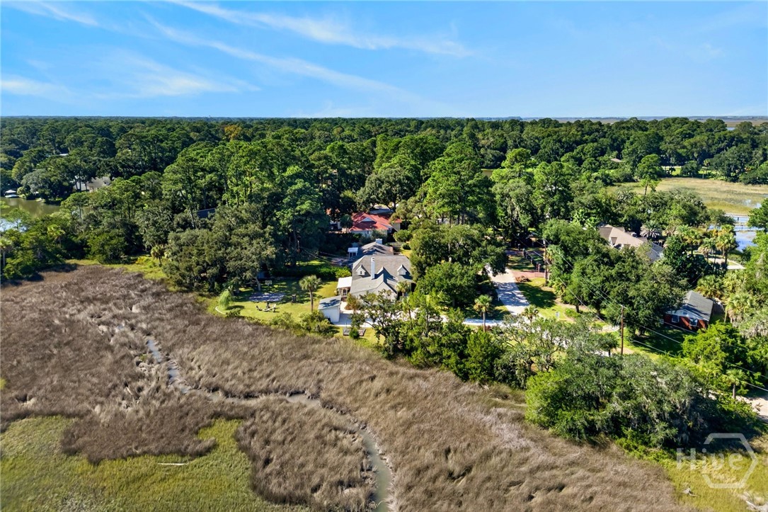 221 E Point Drive