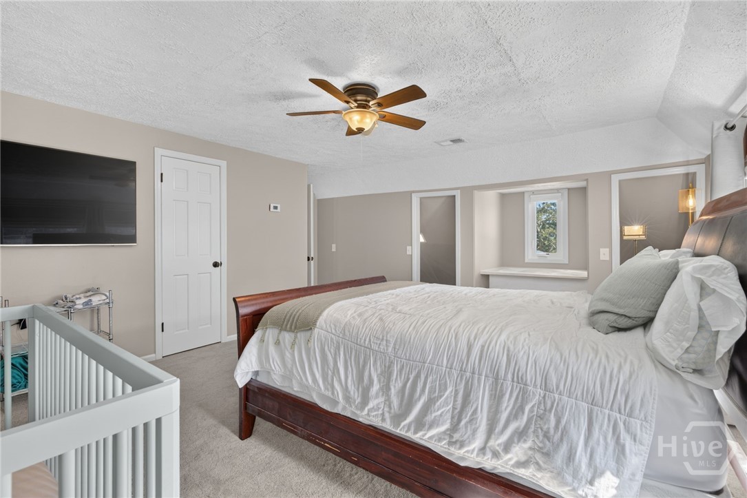 221 E Point Drive
