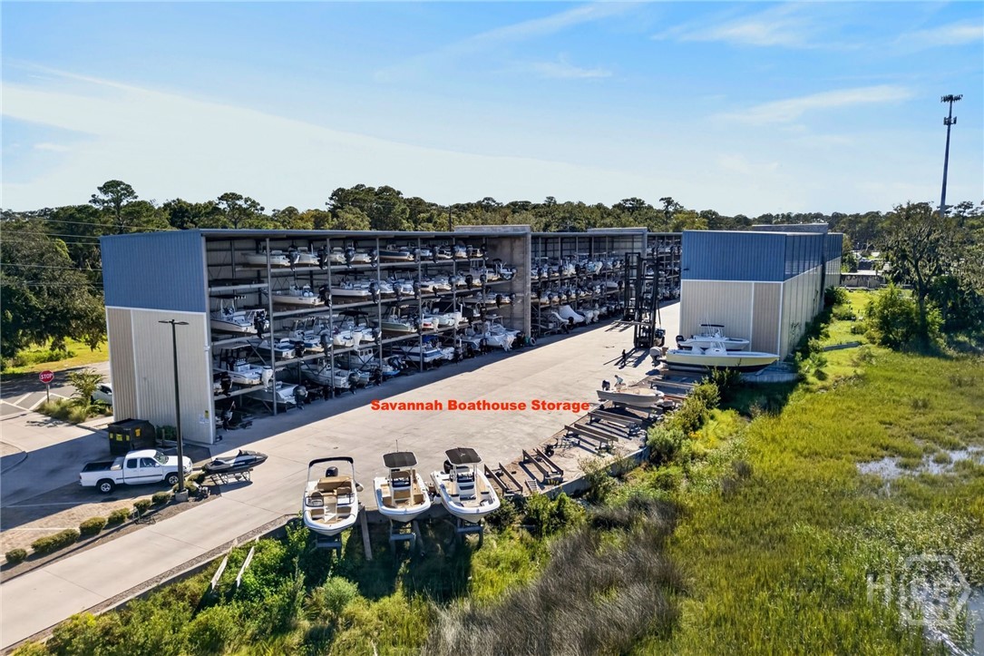 221 E Point Drive